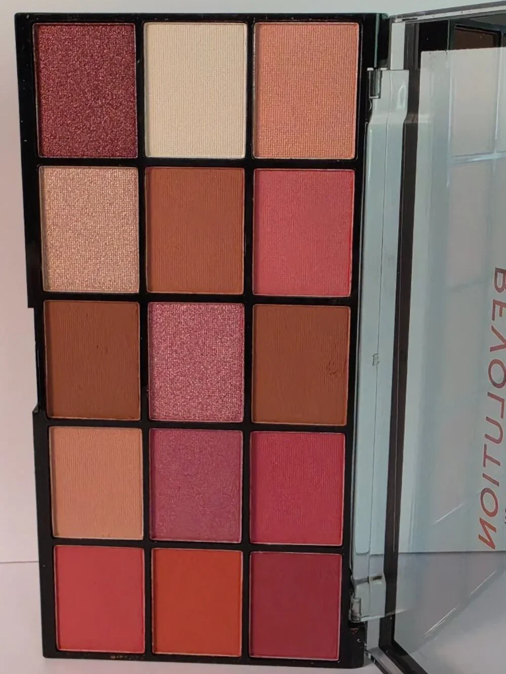 Revolution Reloaded Neutrals 2 Eyeshadow Palette .